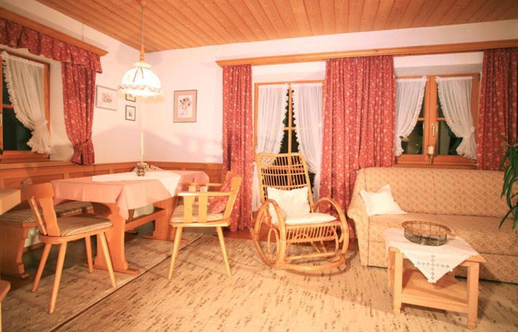 Gaestehaus Gschwendtner - Chiemgau Karte Inzell Dış mekan fotoğraf